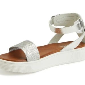 MIA Girls' Little Ellen Sandal WORN ONCE SIZE 4